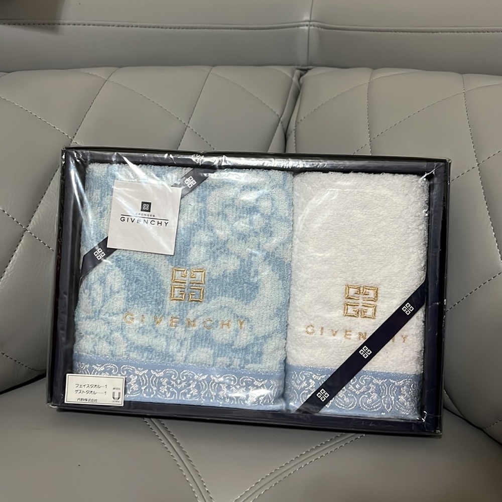 Givenchy face/hand towel